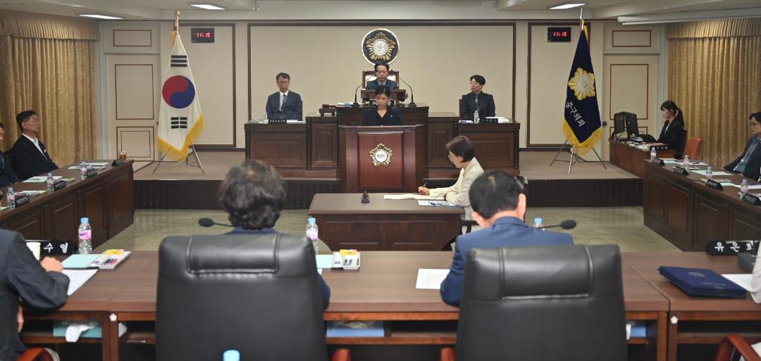 '제258회 대전중구의회 제1차정례회 제2차본회의' 게시글의 사진(4) 'DSC_5200.jpg'