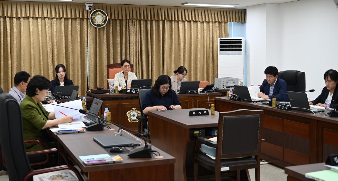 '제251회 대전중구의회 임시회 사회도시위원회 제3차회의' 게시글의 사진(1) '사도위3.jpg'