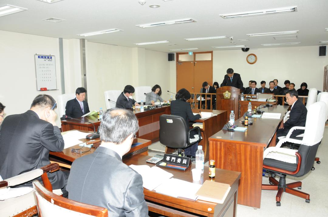 '2012년 사회도시위원회 첫 회의 개의-제164회 임시회' 게시글의 사진(1) '제164회사도.JPG'