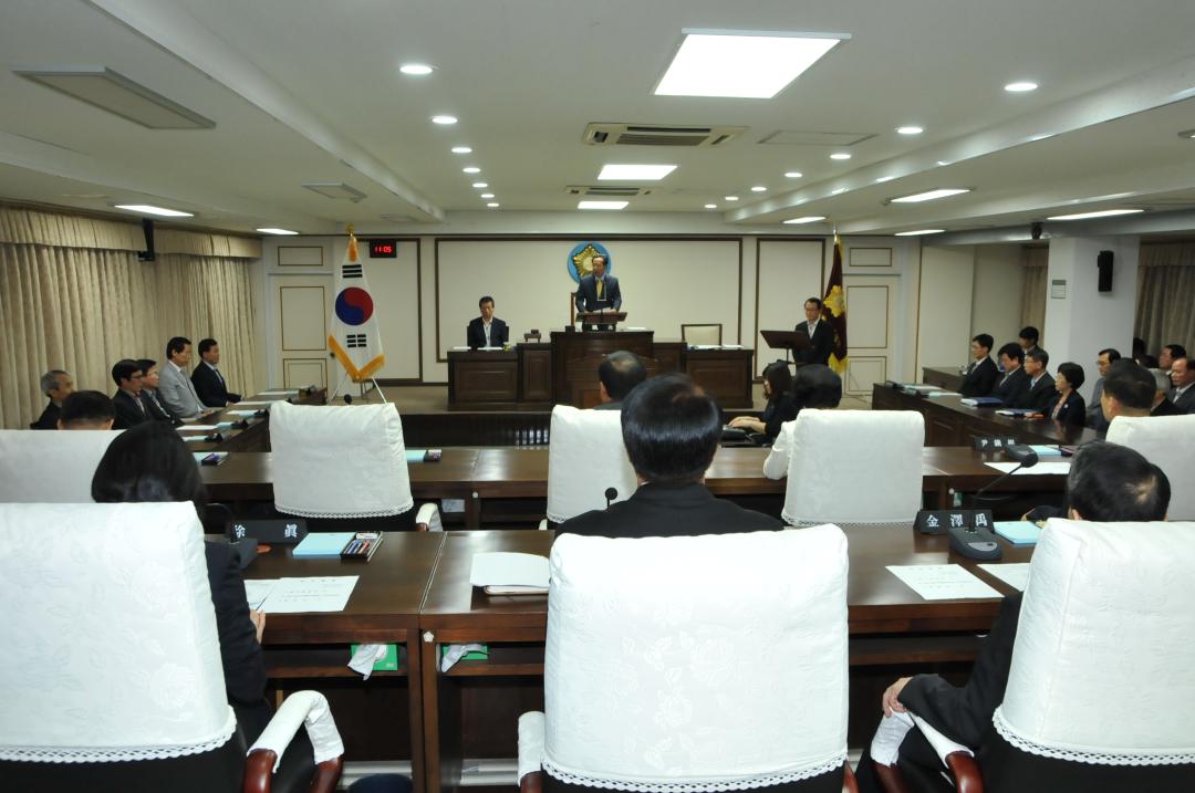 '제175회 임시회 개회 ' 게시글의 사진(1) '제175회_개회.JPG'