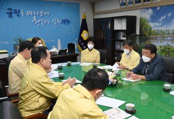 대전 중구의회,  부여군 수해피해 복구지원 성금 전달 